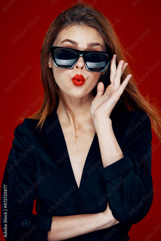 cheerful fashionable woman wearing sunglasses red lips posing red background cheerful fashionable woman wearing sunglasses red lips posing red background