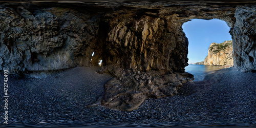 Grotta sulla spiaggia di Capo Palinuro photo