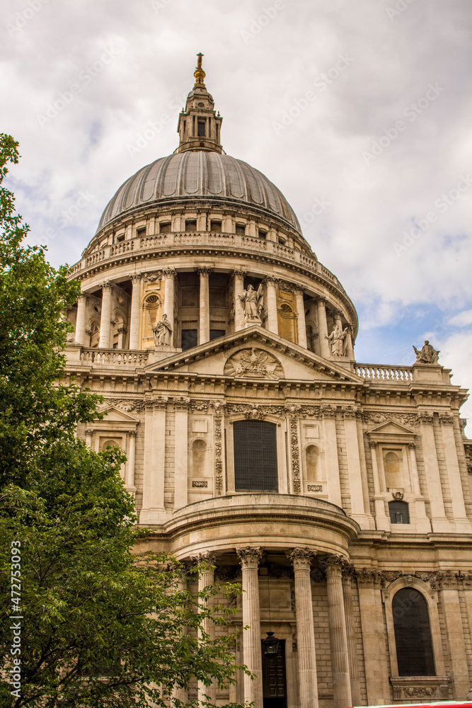 St. Paul's Cathedral Anglican cathedral, London, England.