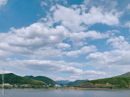 Wallpaper Mural 하늘,구름,산,강 풍경 Torontodigital.ca