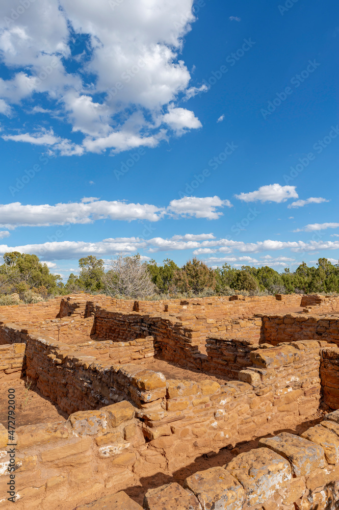 USA, Colorado. Mesa Verde National Park, stonewall masonry dwelling at Far View House was densely populated from 900 to 1300 CE with 1300 rooms and 5 kivas, Far View Ruins complex.