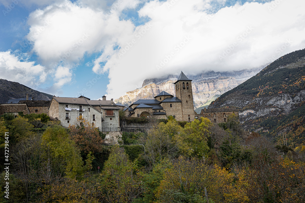 Fanlo village in Huesca, Spain