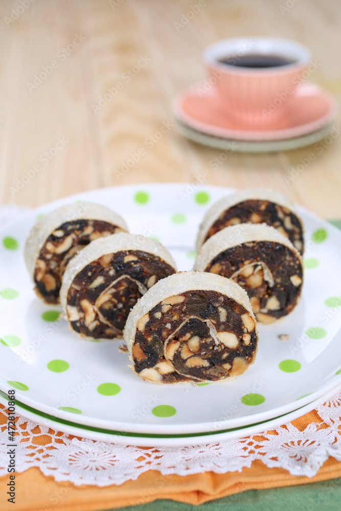 Small cakes with chocolate, walnuts and biscuits Small cakes with chocolate, walnuts and biscuits