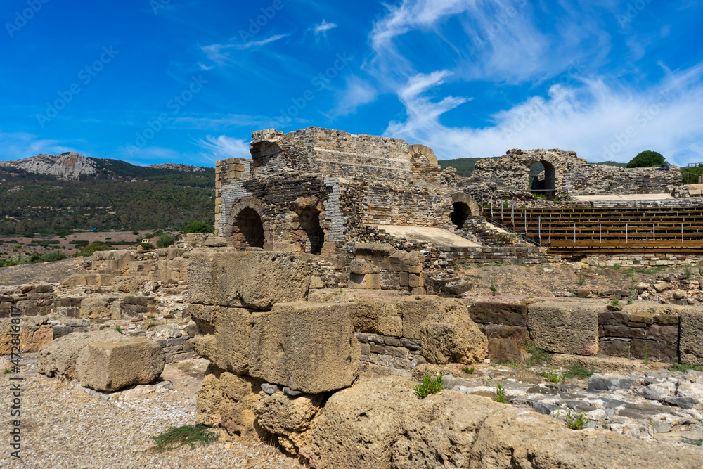 vistas del antiguo teatro romano de la antigua villa romana de baelo claudia en el parque natural del estrecho, Andalucía 