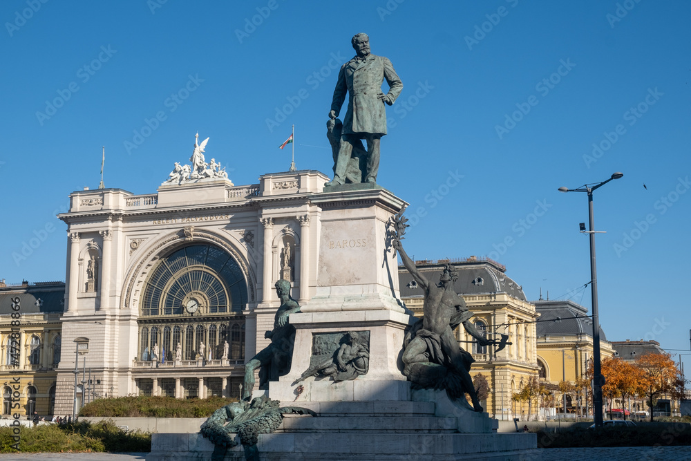Noble Gabor Baross de Bellus was a Hungarian statesman in hungarian parliament and Budapest eastern railway station or Keleti palyaudvar