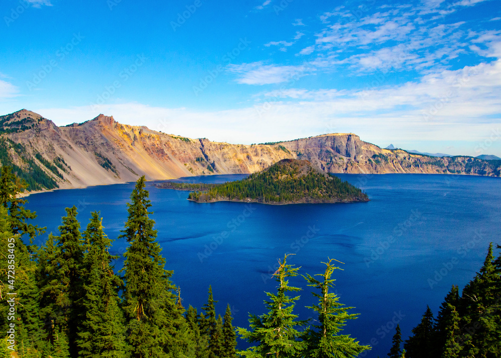 USA, Oregon, Crater Lake National Park, Wizard Island, Crater Lake