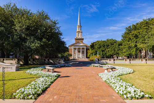 Sunny view of the Perkins Chapel in Southern Methodist University