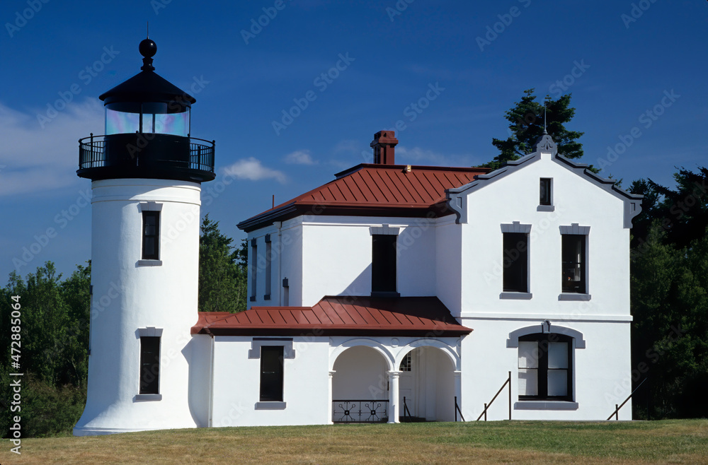 Washington State, Fort Casey State Park, Admiralty Head Lighthouse, built 1903, along Admiralty Inlet