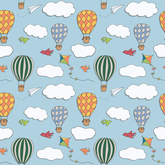 Fotobehang Luchtballon Handgetekende luchtballonnen in blauwe hemel  © Tatsiana