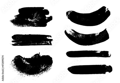 Set de trazos de pincel hechos con tinta, trazos reales hechos a mano y vectorizados, conjunto de trazos vectoriales en negro