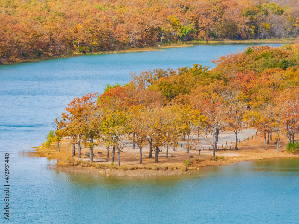 Obraz premium High angle view of the beautiful landscape of Lake Murray State Park