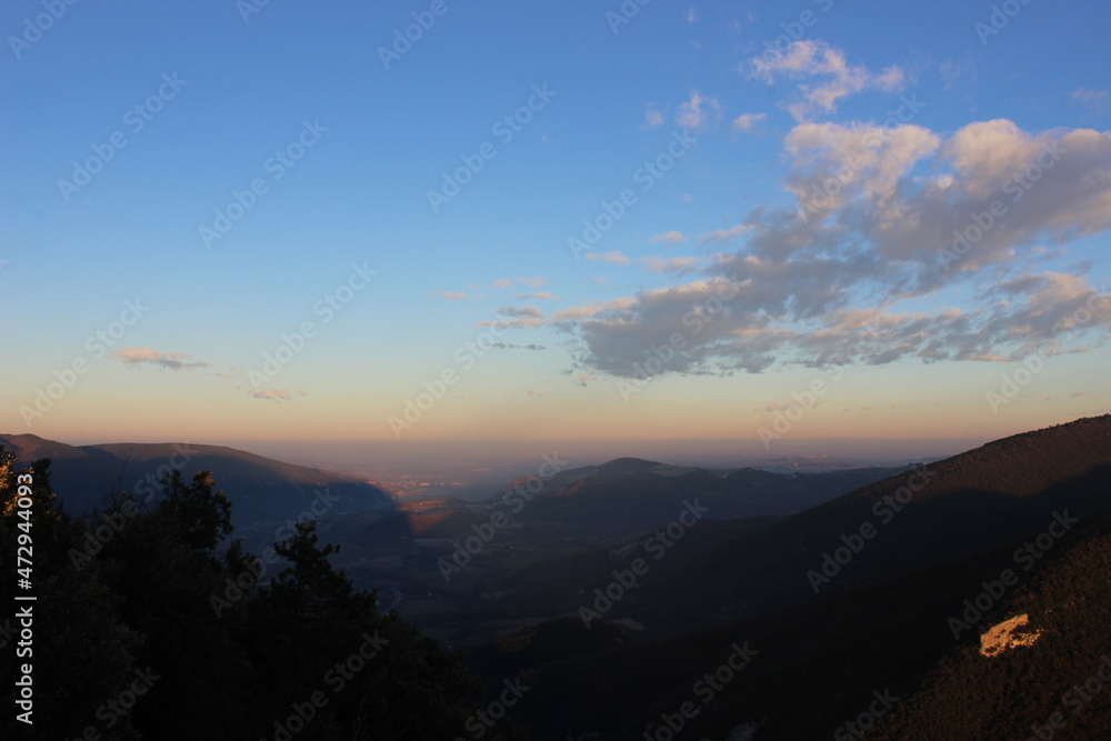 Paesaggio montuoso Paesaggio montuoso