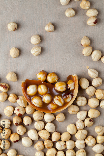 tartlet with salted caramel and hazelnuts
