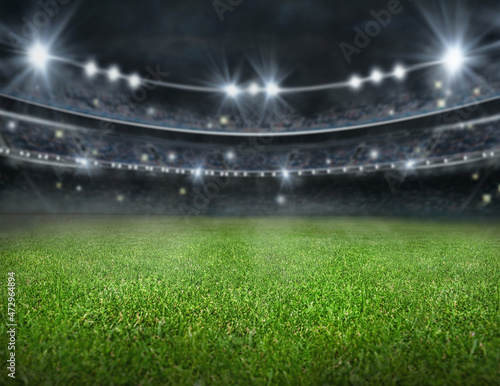 Uniwersalny stadion trawiasty oświetlony reflektorami i pustym boiskiem z zieloną trawą, wielki sport budujący cyfrową 3D tła reklamy ilustrację