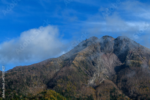 秋の日光白根山