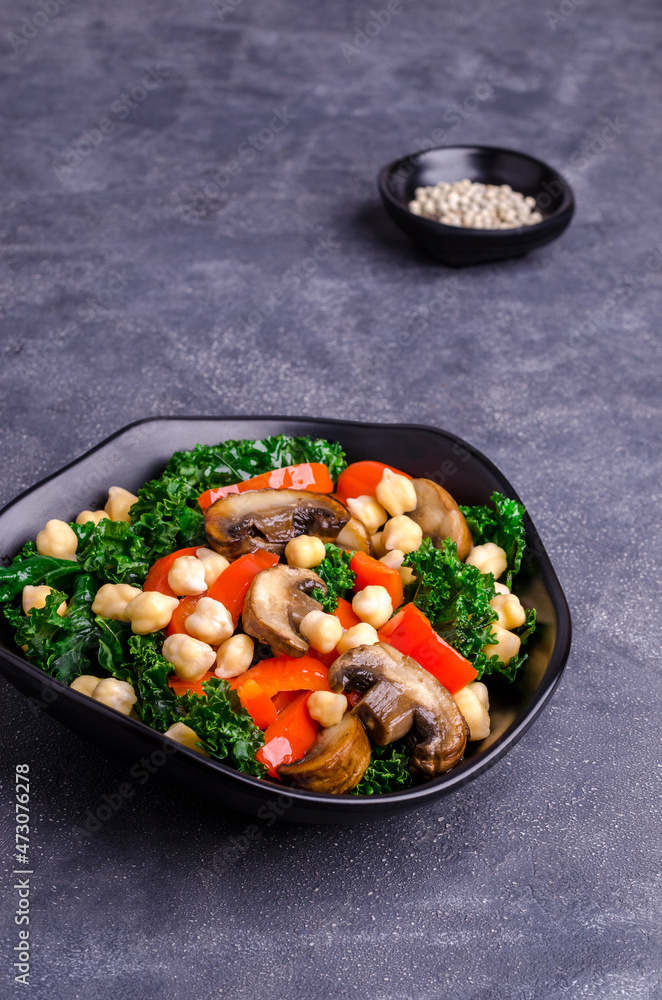 Fried vegetables with chickpeas