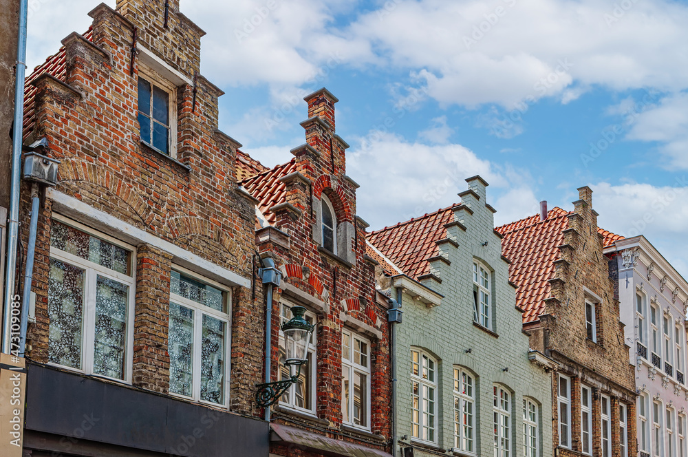 Fototapeta premium Traditional colorful Belgian house facades in Bruges.