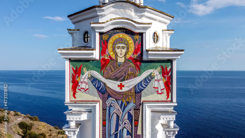 Fotografie Mosaic on the facade of the Church of St