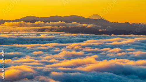 雲海 富士山 光る雲