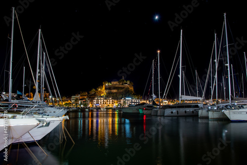 Denia Burg vom Hafen bei Nacht