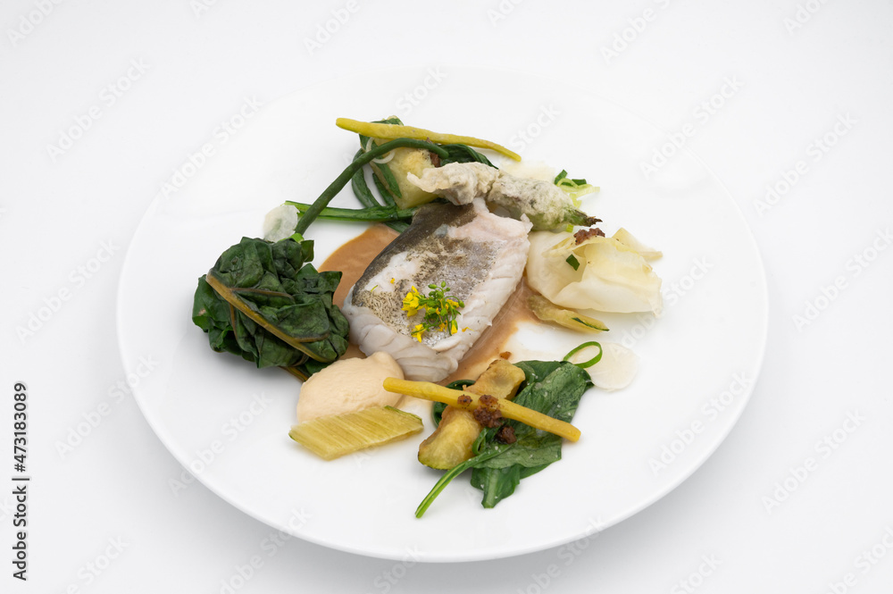 Filet de lieu jaune, blette, haricots verts