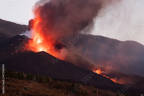 Cumbre Vieja / La Palma (Canary Islands) 2021/10/28. View of the Cumbre Vieja volcano eruption and it's main lava flow.