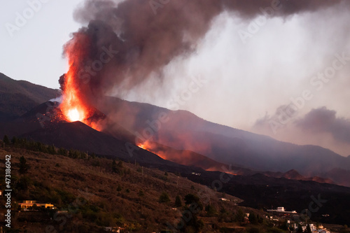 Cumbre Vieja / La Palma (Canary Islands) 2021/10/28. View of the Cumbre Vieja volcano eruption and it's main lava flow.
