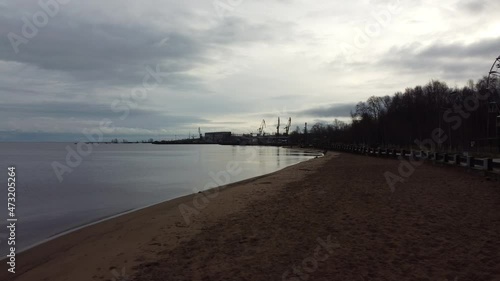 Wallpaper Mural sunset over the river, view of the beach in winter Torontodigital.ca