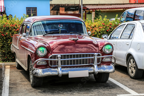 Wunderschöner Oldtimer auf Kuba  © Bittner KAUFBILD.de