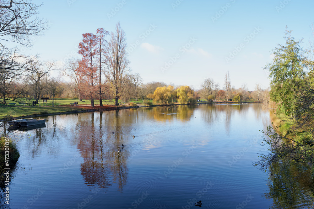 Daumesnil lake in the 12th arrondissement of Paris Daumesnil lake in the 12th arrondissement of Paris
