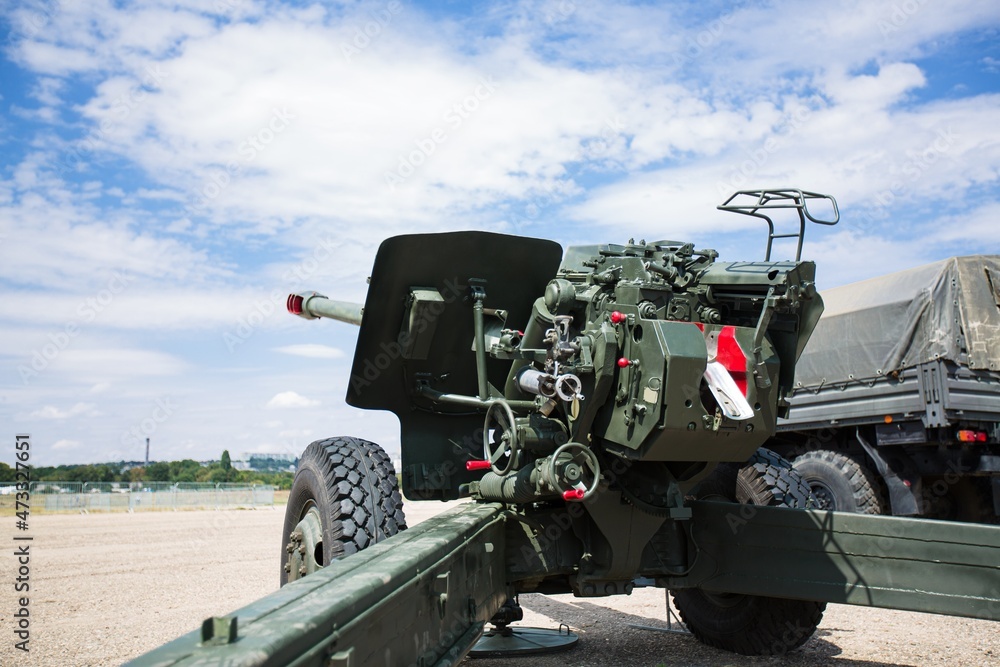 Guns on the outskirts. reconstruction. American squrrel gun.