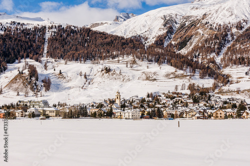 Celerina, Dorf, Bergdorf, Bel Taimpel, Kirche, Oberengadin, Engadin, Alpen, Wanderweg, Engadiner Dorf, Graubünden, Winter, Wintersport, Weihnachten, Schweiz