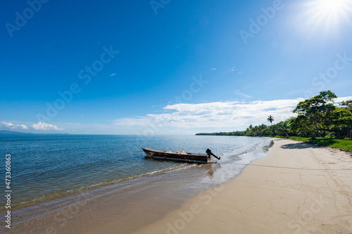 wooden traditional boat by the bay © dbrus