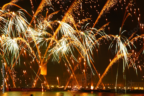 Feuerwerk auf der Festa del Redentore, Erlöserfest, erinnert an das Ende der Pestepedemie 1577,