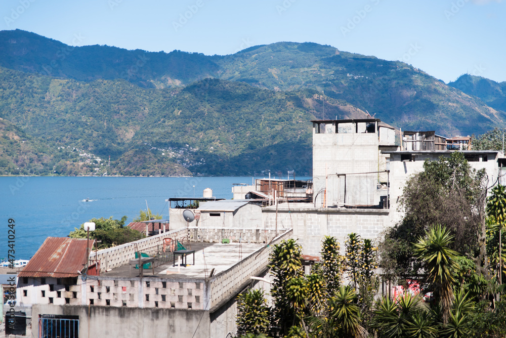 Obraz premium Views of Lake Atitlan from the town of San Pedro, Guatemala.