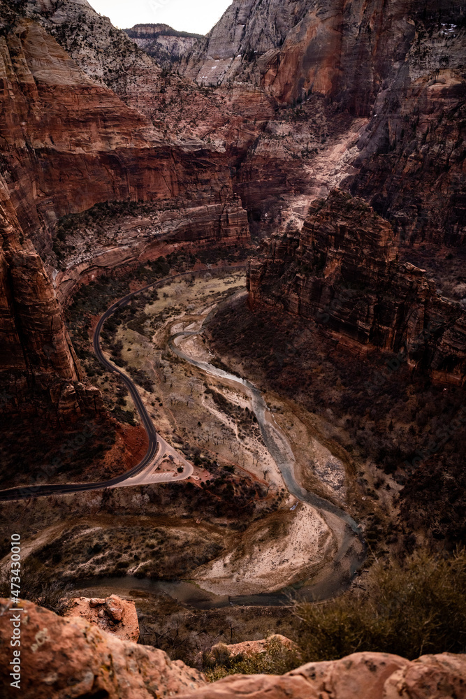 Fototapeta premium Looking Down On The Virgin River From Angels Landing