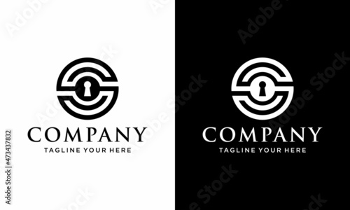 Letter S, circle Logo Template With Keyhole Symbol vector template. on a black and white background.
