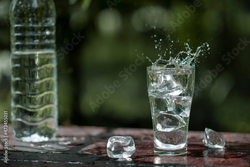 glass of water with ice © ธันยกร ไกรสร