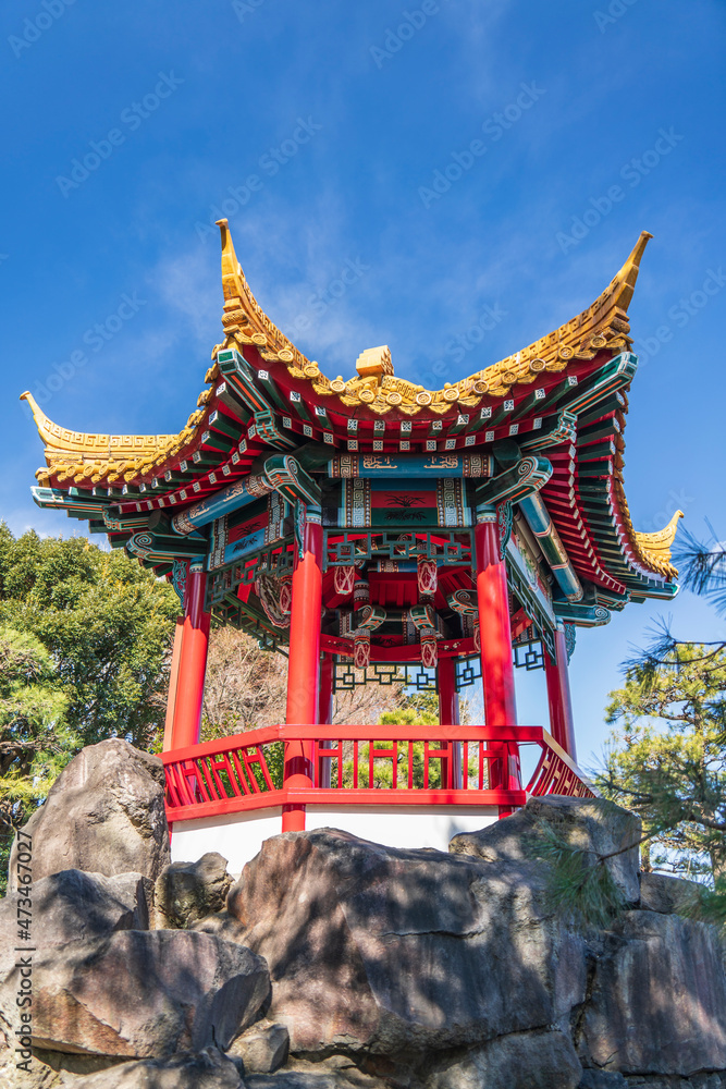 Fototapeta premium 中国庭園「瀋秀園」の攬翠亭【神奈川県・川崎市】 Chinese Garden in Kanagawa Prefecture, Japan
