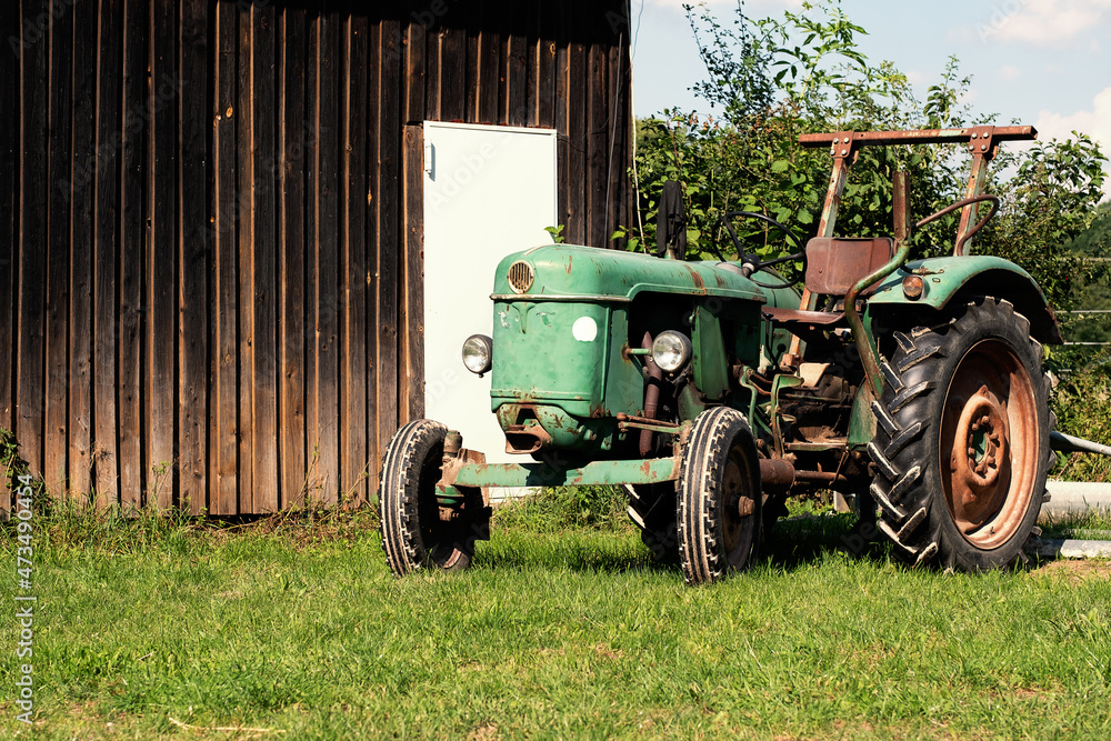 Obraz premium Traktor alt