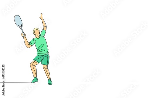 One continuous line drawing of young happy man tennis player prepare to service and hit the ball. Competitive sport concept. Dynamic single line draw design vector illustration for tournament poster © Simple Line