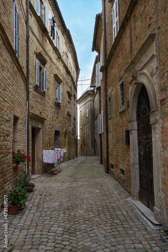 Moresco, medieval village in Fermo province, Marche, Italy © Claudio Colombo