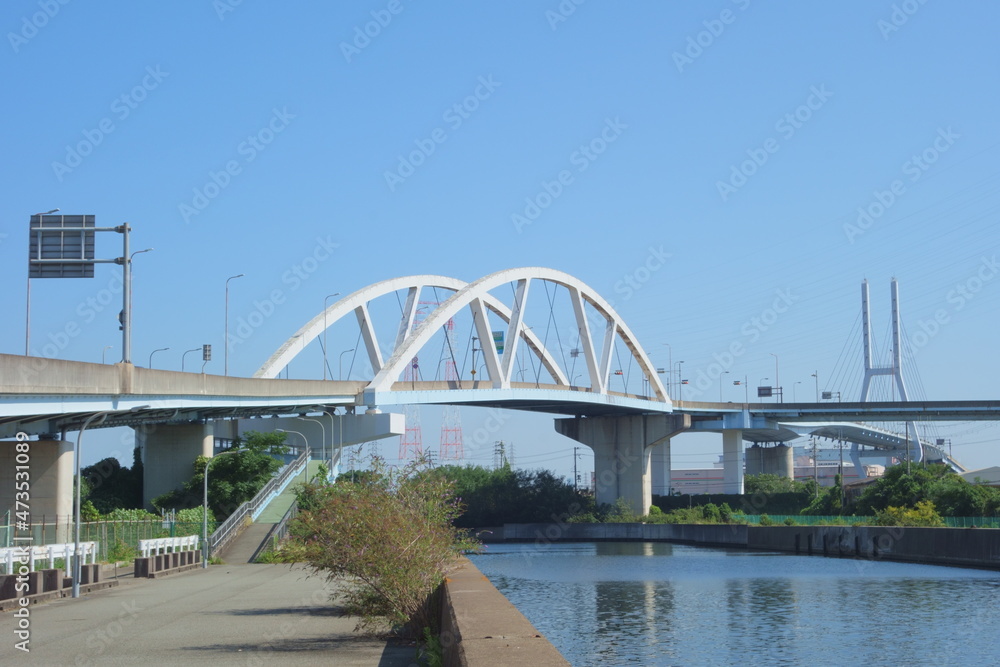 Obraz premium 中島新橋と運河