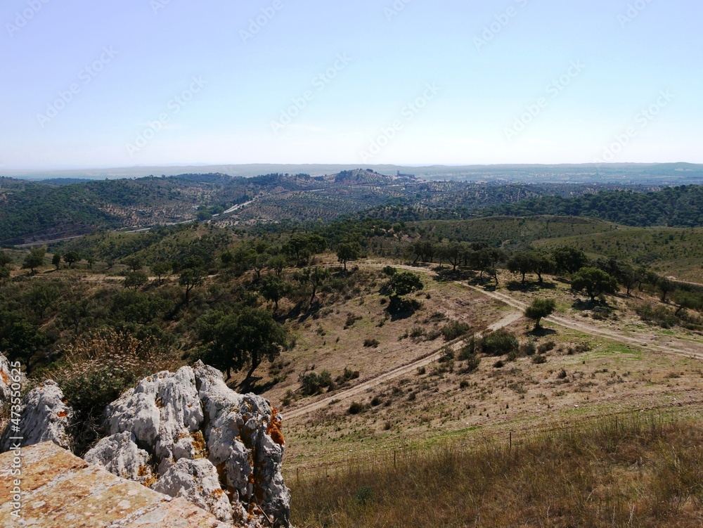 Paysage de l'Alentejo des hauteurs de Portel dans le sud du Portugal