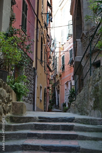 Fototapeta Naklejka Na Ścianę i Meble -  Street in Vernazza village, Cinque Terre, Italy