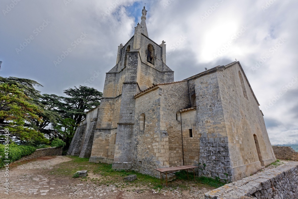 Fototapeta premium La vieille église de Bonnieux, Vaucluse, Luberon, Provence-Alpes-Côte d'Azur, France
