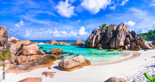 Fototapeta Naklejka Na Ścianę i Meble -  One of the most scenic and beautiful tropical beach in the world - Anse Cocos in  La Digue island, Seychelles