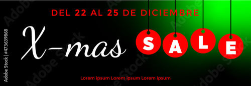 X-mas sale banner con adornos de navidad