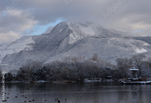 伊吹山　真冬　積雪　三島池　寒い　厳しい　