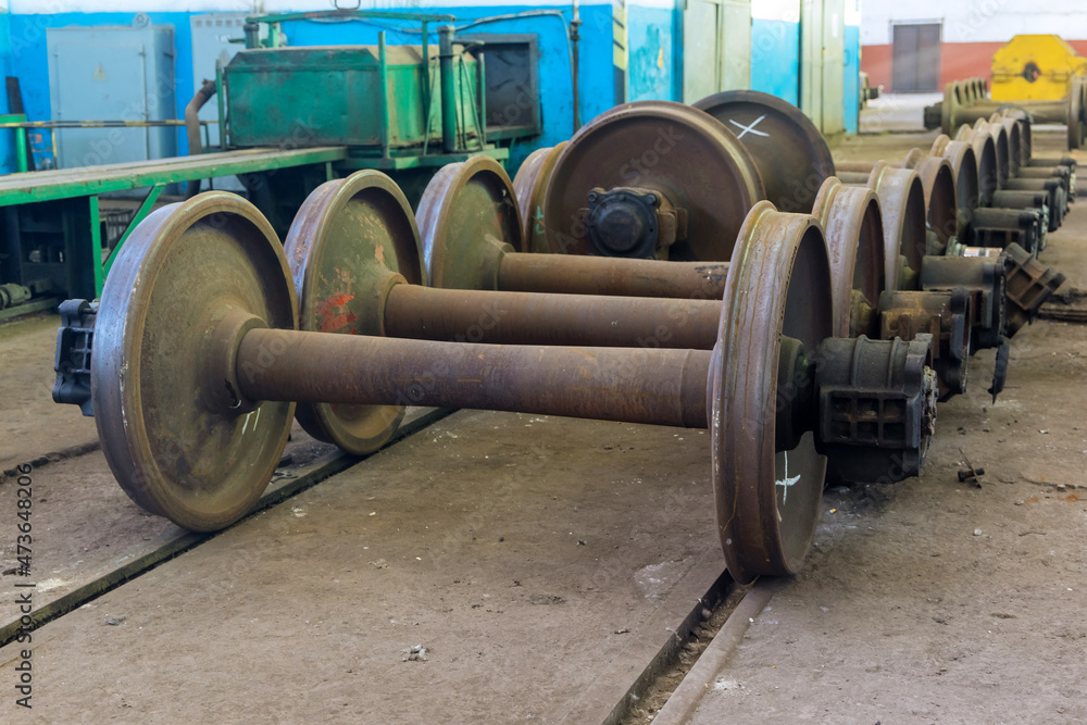 Repair and restoration of the train wagon maintenance wheels with train stations